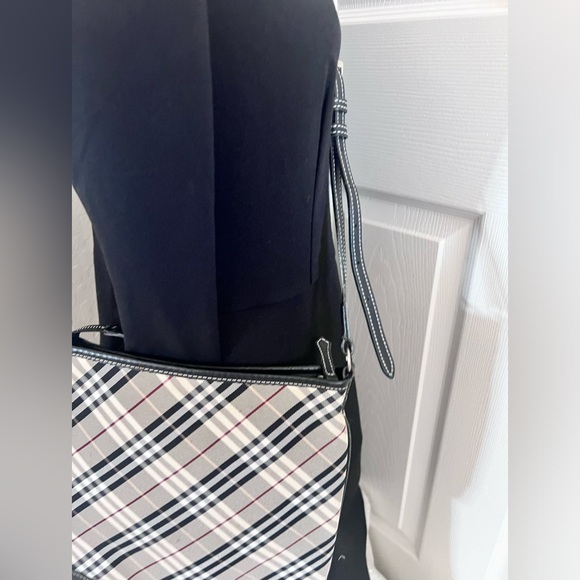 BURBERRY Blue label Nova Check Shoulder Bag Nylon - Picture 4 of 5